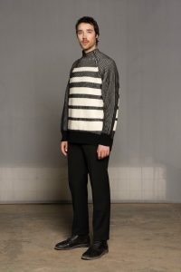 Oversize unisex boxy pullover made with sustainable sartuul sheep wool.